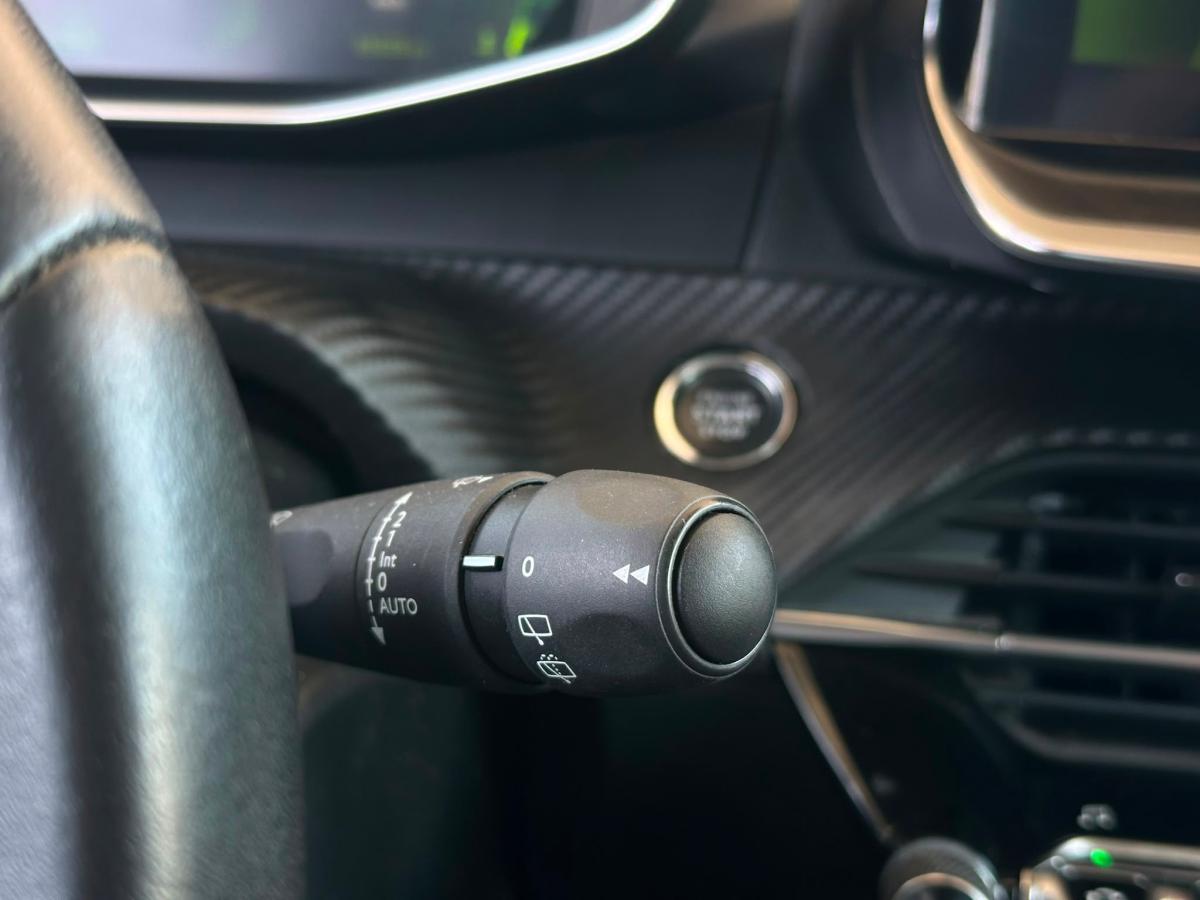 peugeot-2008-2022-gasolina-1199cc