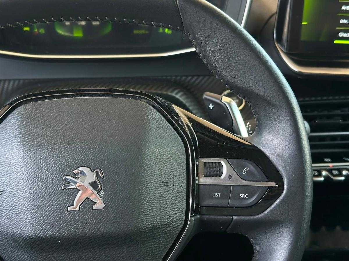 peugeot-2008-2022-gasolina-1199cc