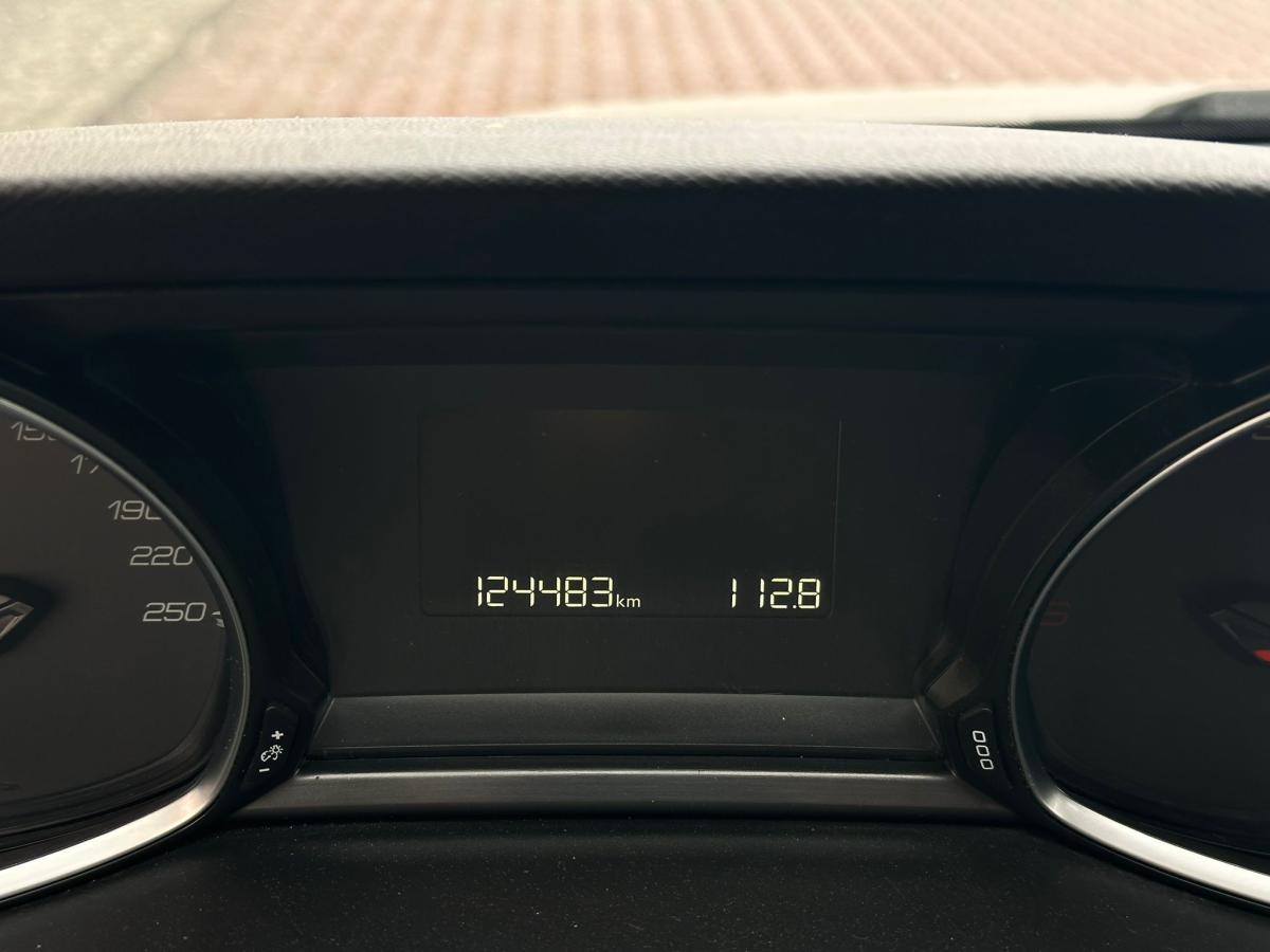 peugeot-308-2018-diesel-1499cc
