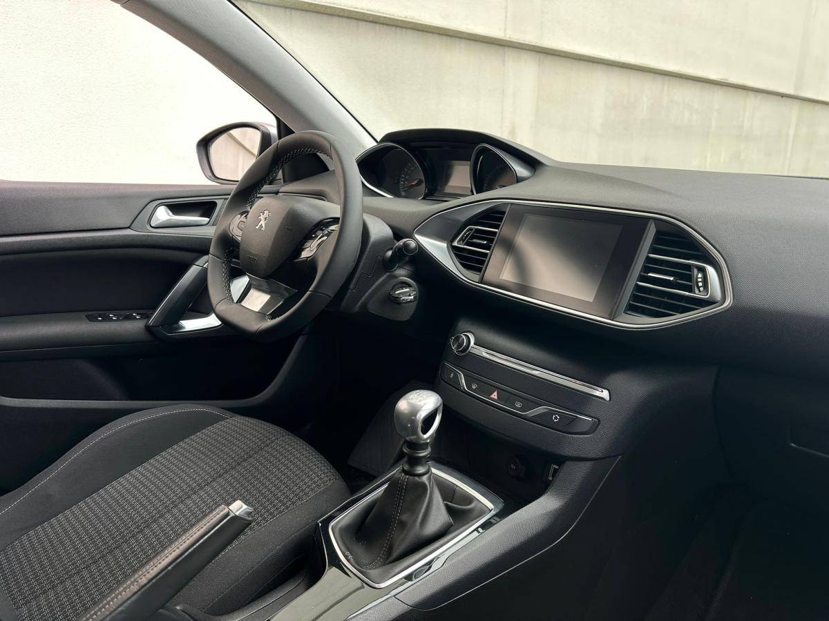 peugeot-308-2018-diesel-1499cc