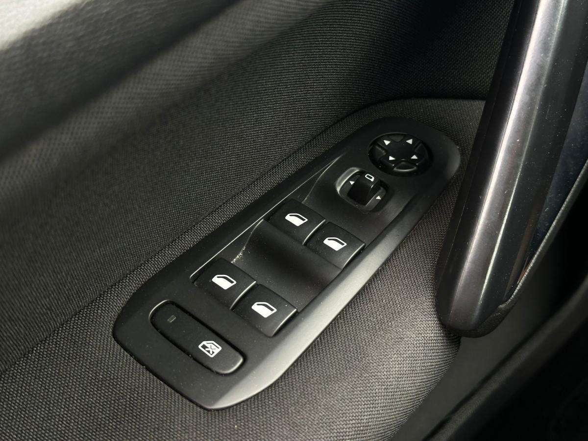 peugeot-308-2018-diesel-1499cc
