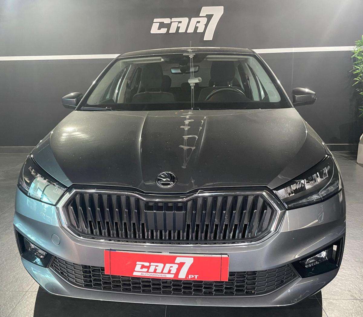 skoda-fabia-2024-gasolina-999cc