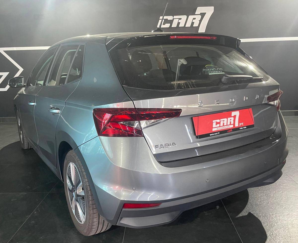 skoda-fabia-2024-gasolina-999cc