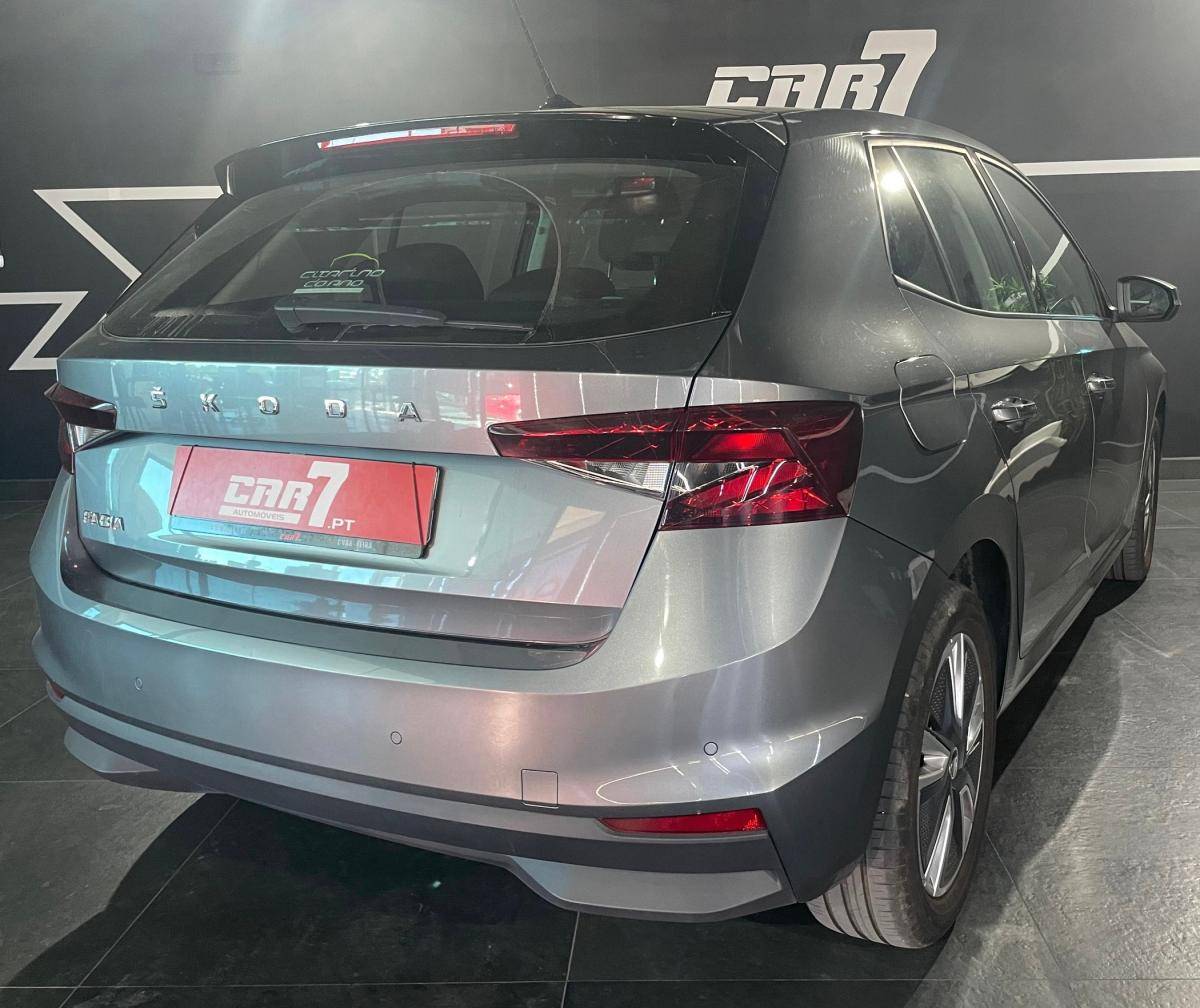 skoda-fabia-2024-gasolina-999cc
