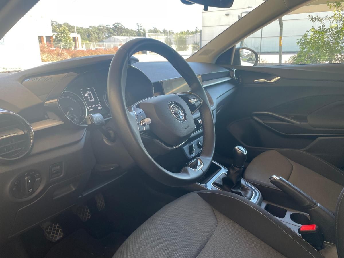 skoda-fabia-2024-gasolina-999cc