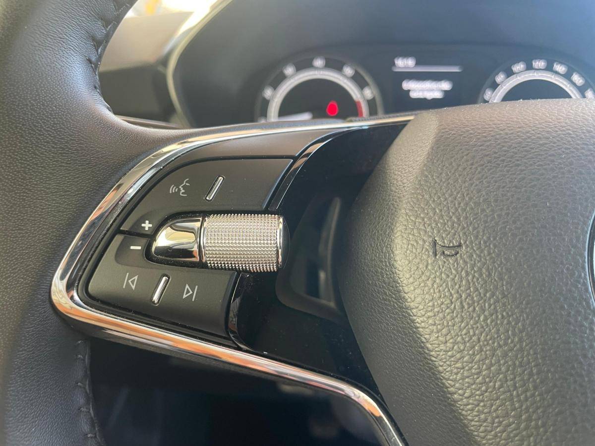 skoda-fabia-2024-gasolina-999cc