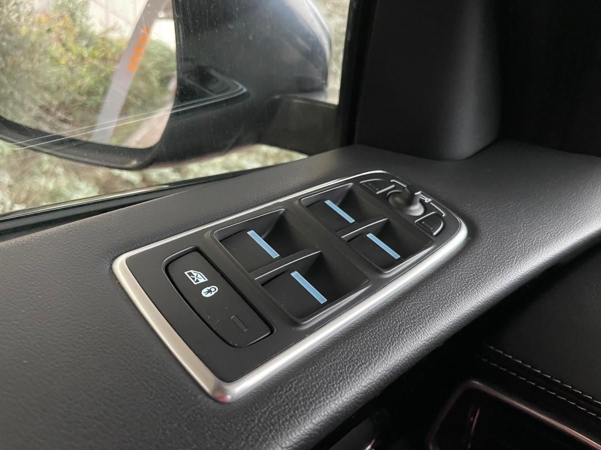 jaguar-f-pace-2016-diesel-1999cc