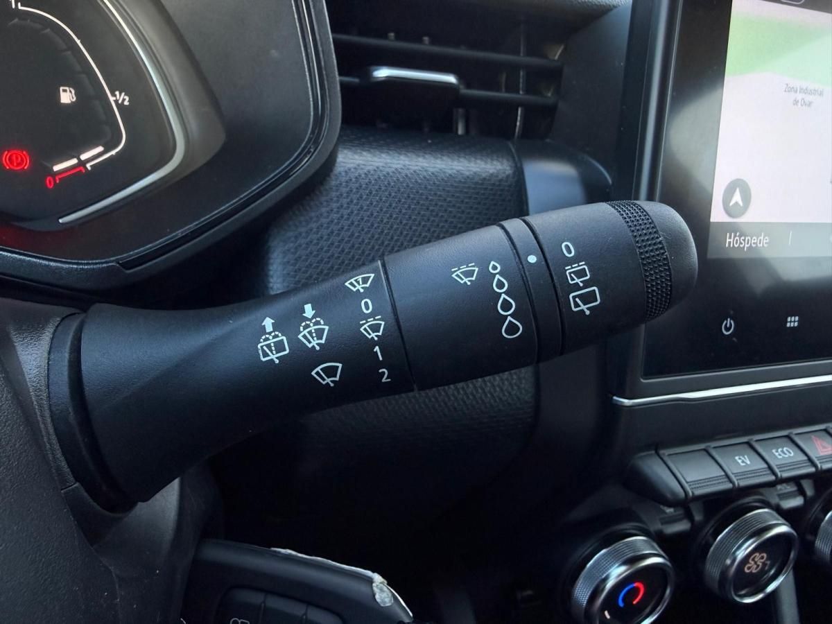 renault-clio-2022-hibrido-a-gasolina-1598cc