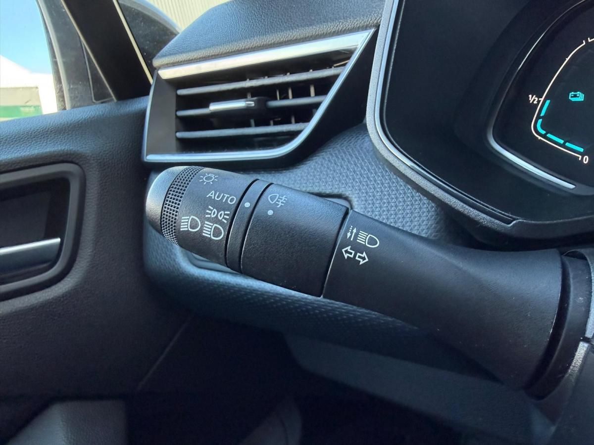 renault-clio-2022-hibrido-a-gasolina-1598cc