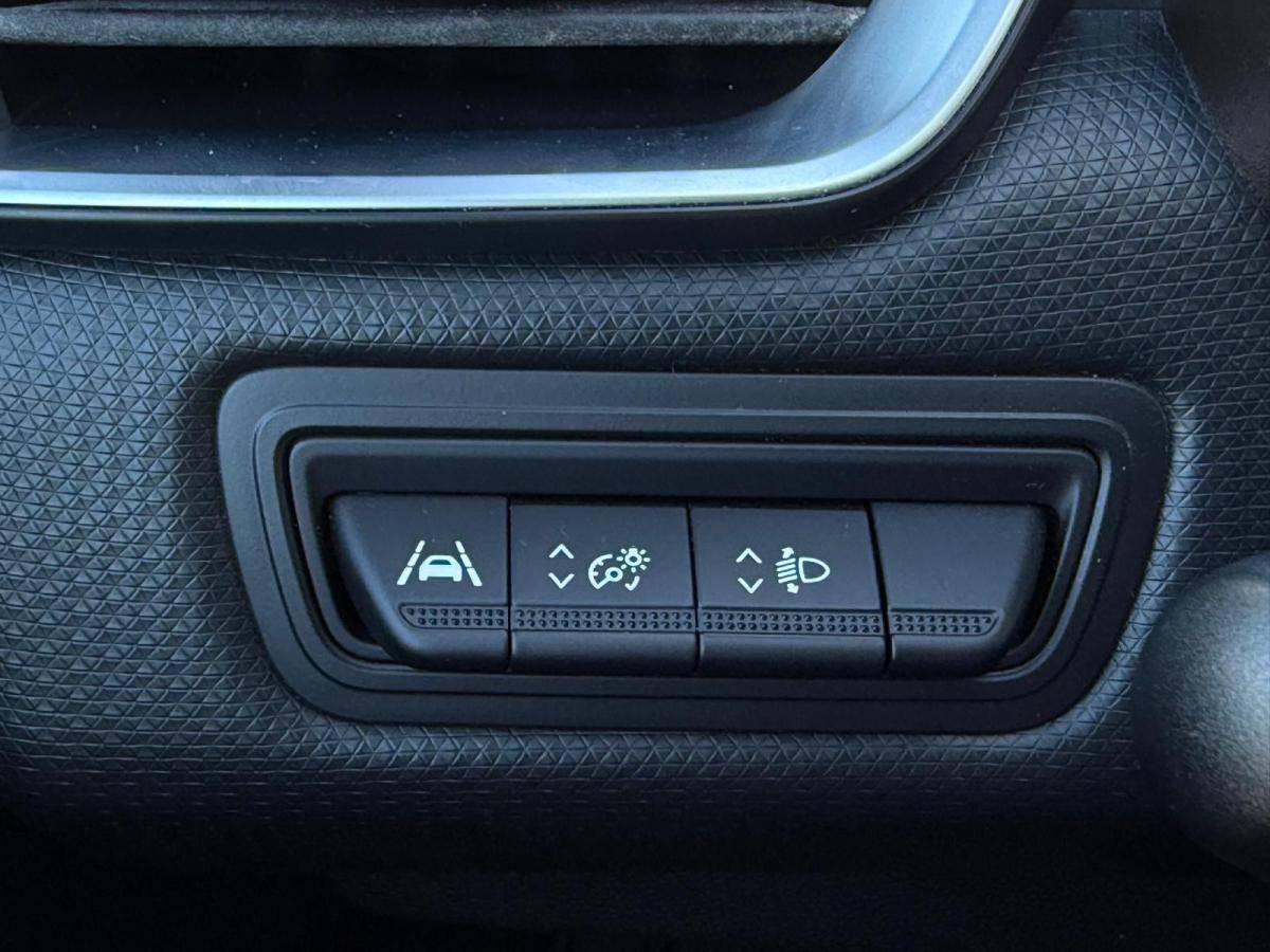 renault-clio-2022-hibrido-a-gasolina-1598cc