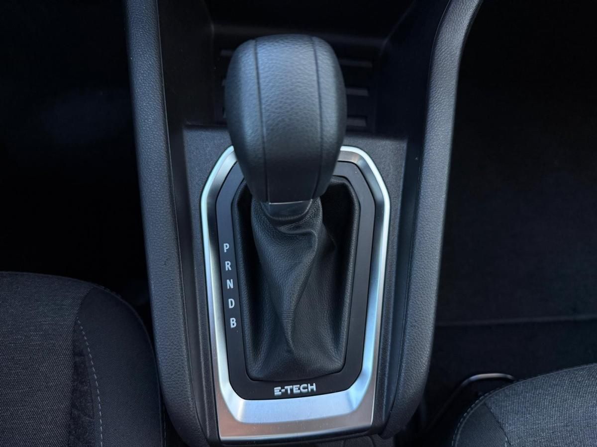 renault-clio-2022-hibrido-a-gasolina-1598cc