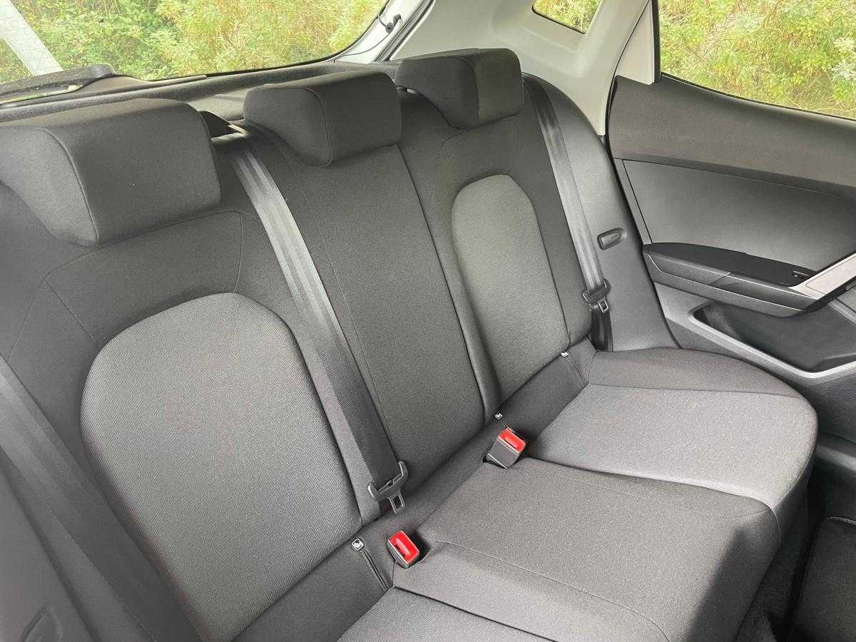 seat-ibiza-2023-gasolina-999cc