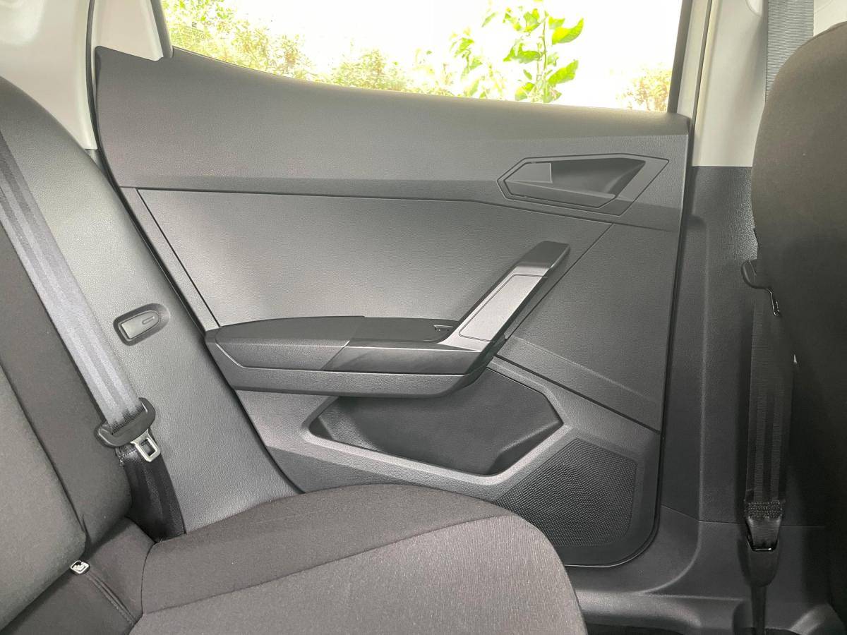 seat-ibiza-2023-gasolina-999cc