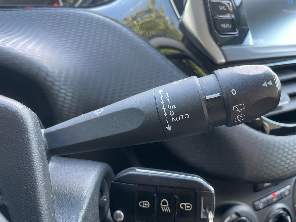 peugeot-2008-2018-gasolina-1199cc