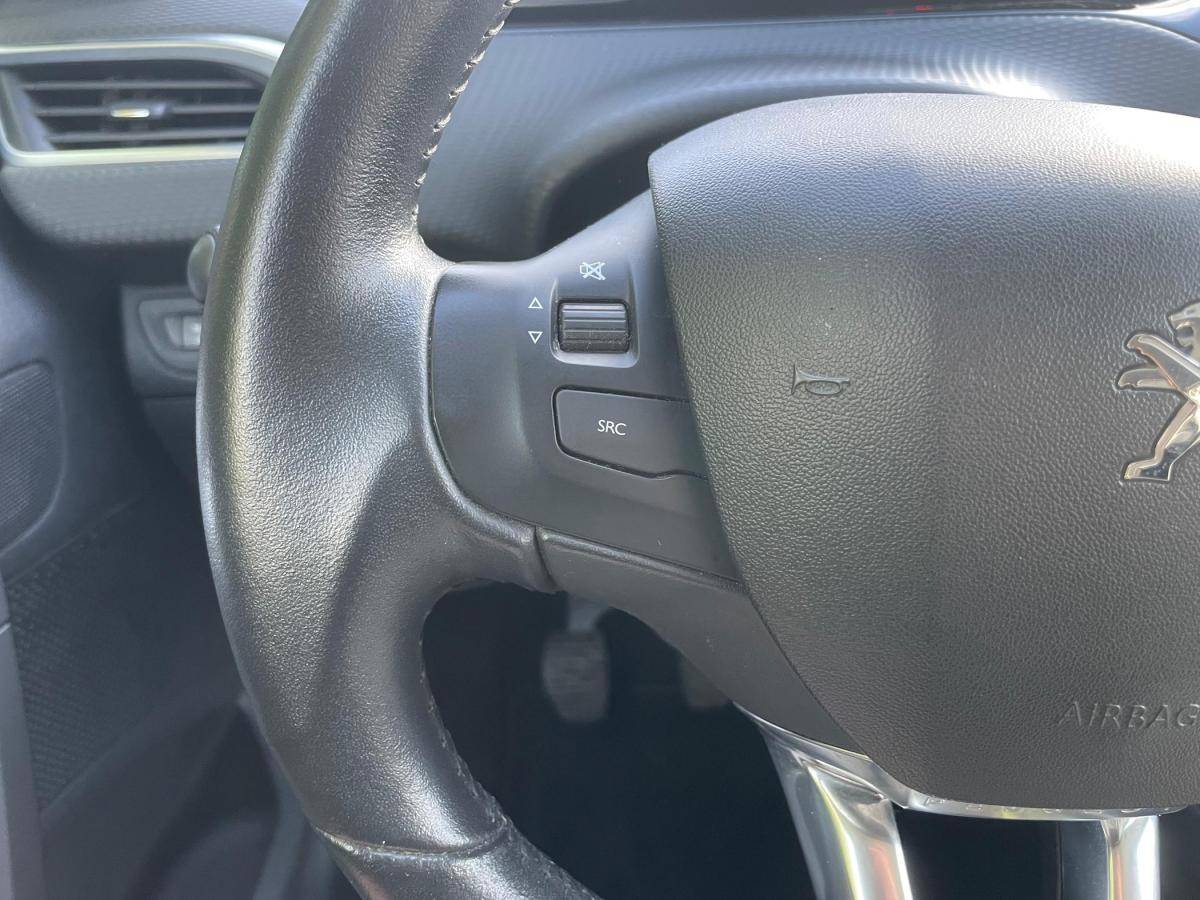 peugeot-2008-2018-gasolina-1199cc