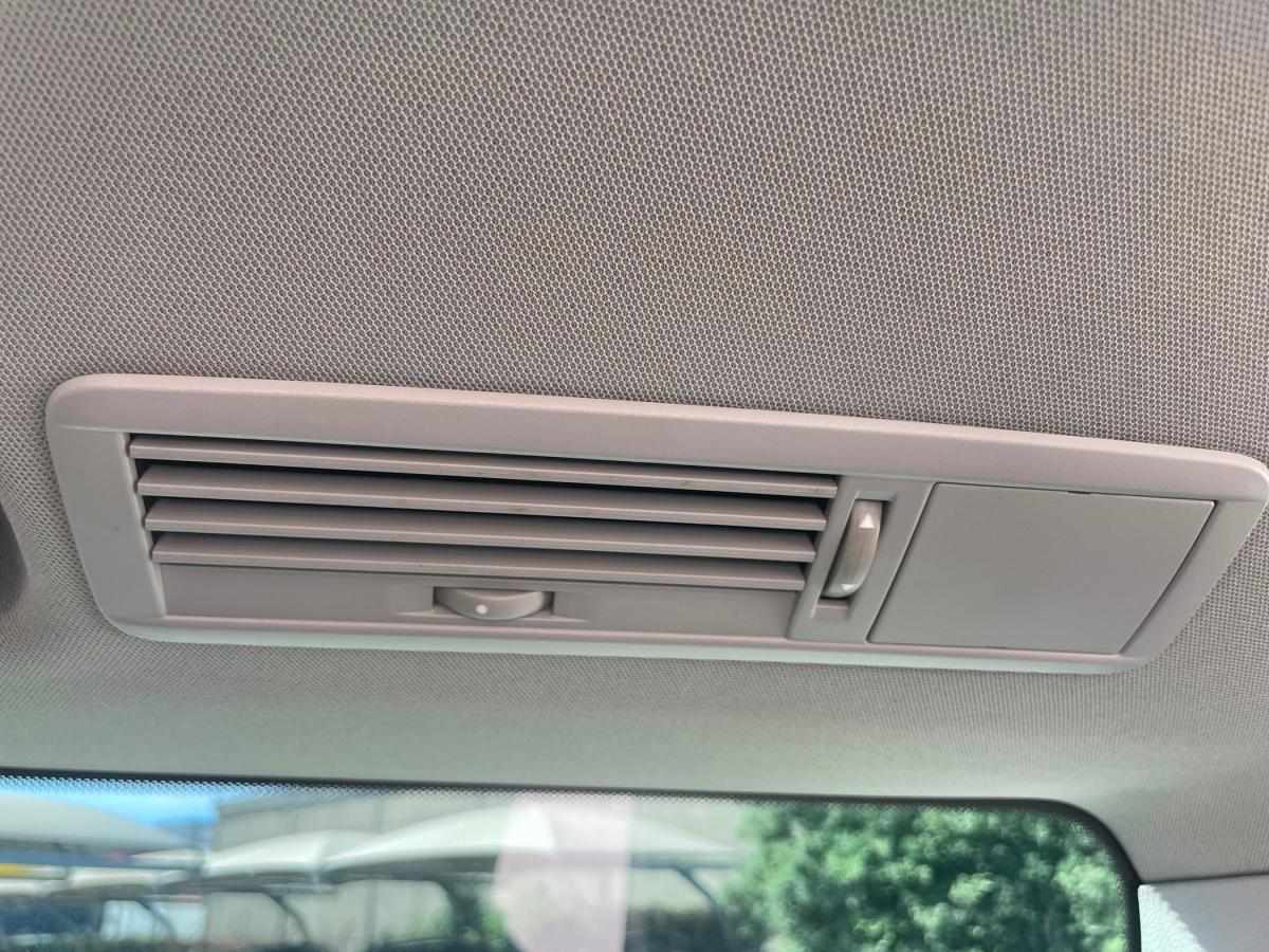 mercedes-benz-vito-2022-diesel-1950cc