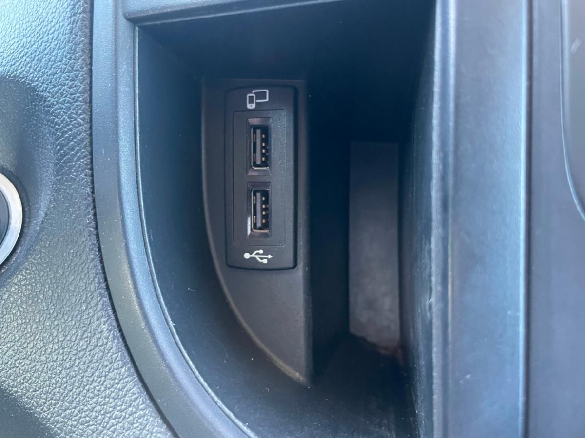 mercedes-benz-vito-2022-diesel-1950cc