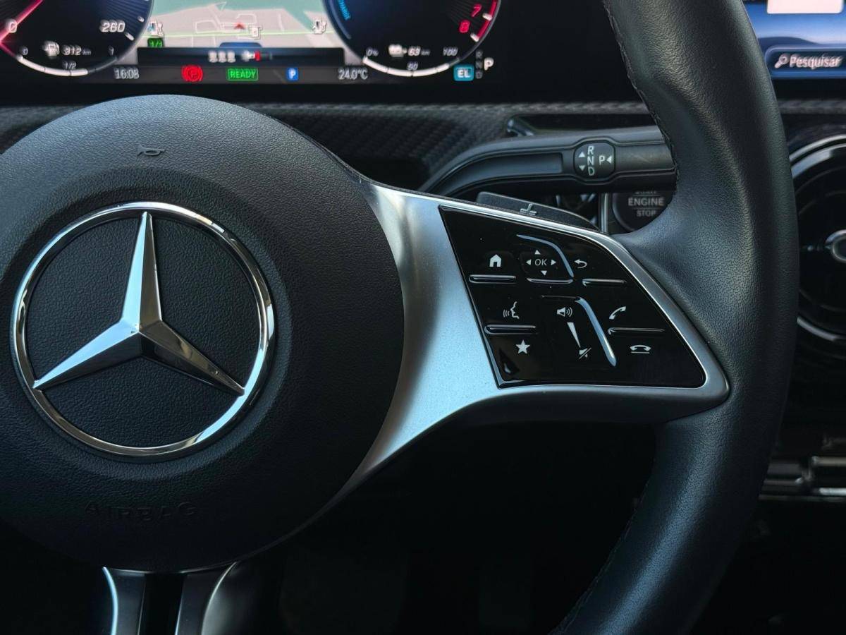 mercedes-benz-classe-a-2024-hibrido-a-gasolina-1332cc