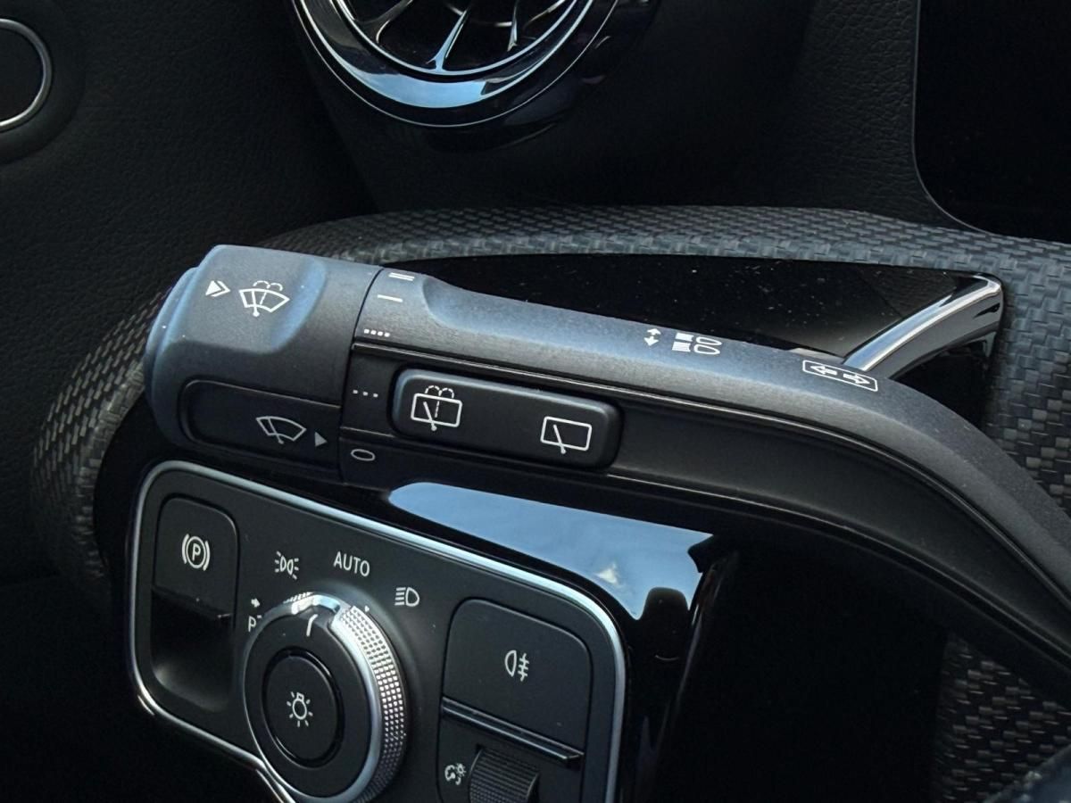 mercedes-benz-classe-a-2024-hibrido-a-gasolina-1332cc