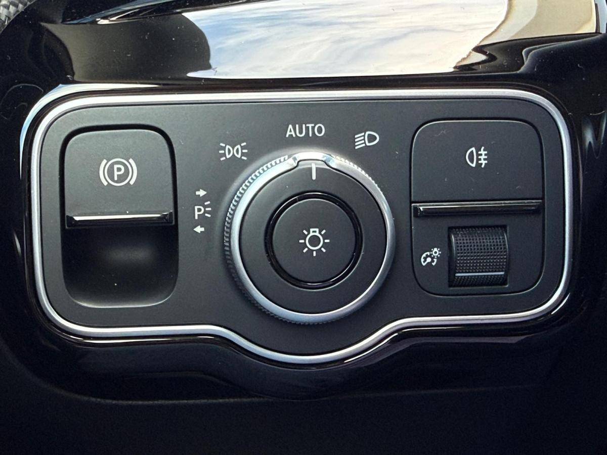 mercedes-benz-classe-a-2024-hibrido-a-gasolina-1332cc