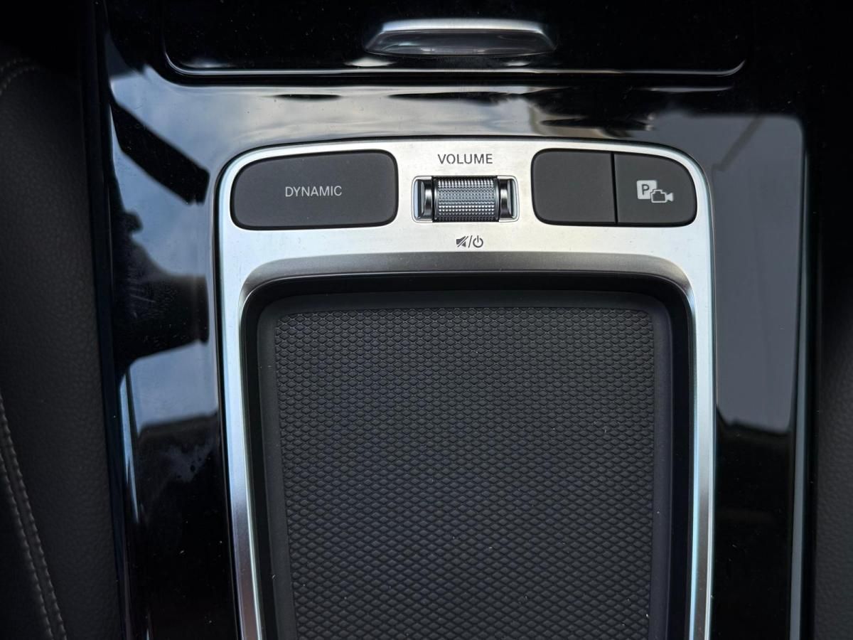 mercedes-benz-classe-a-2024-hibrido-a-gasolina-1332cc