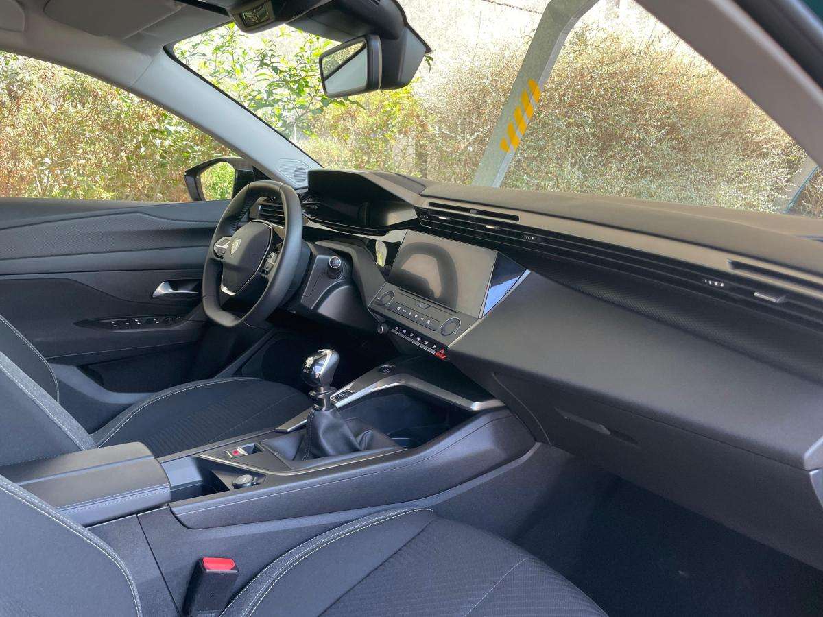 peugeot-308-sw-2024-gasolina-1199cc