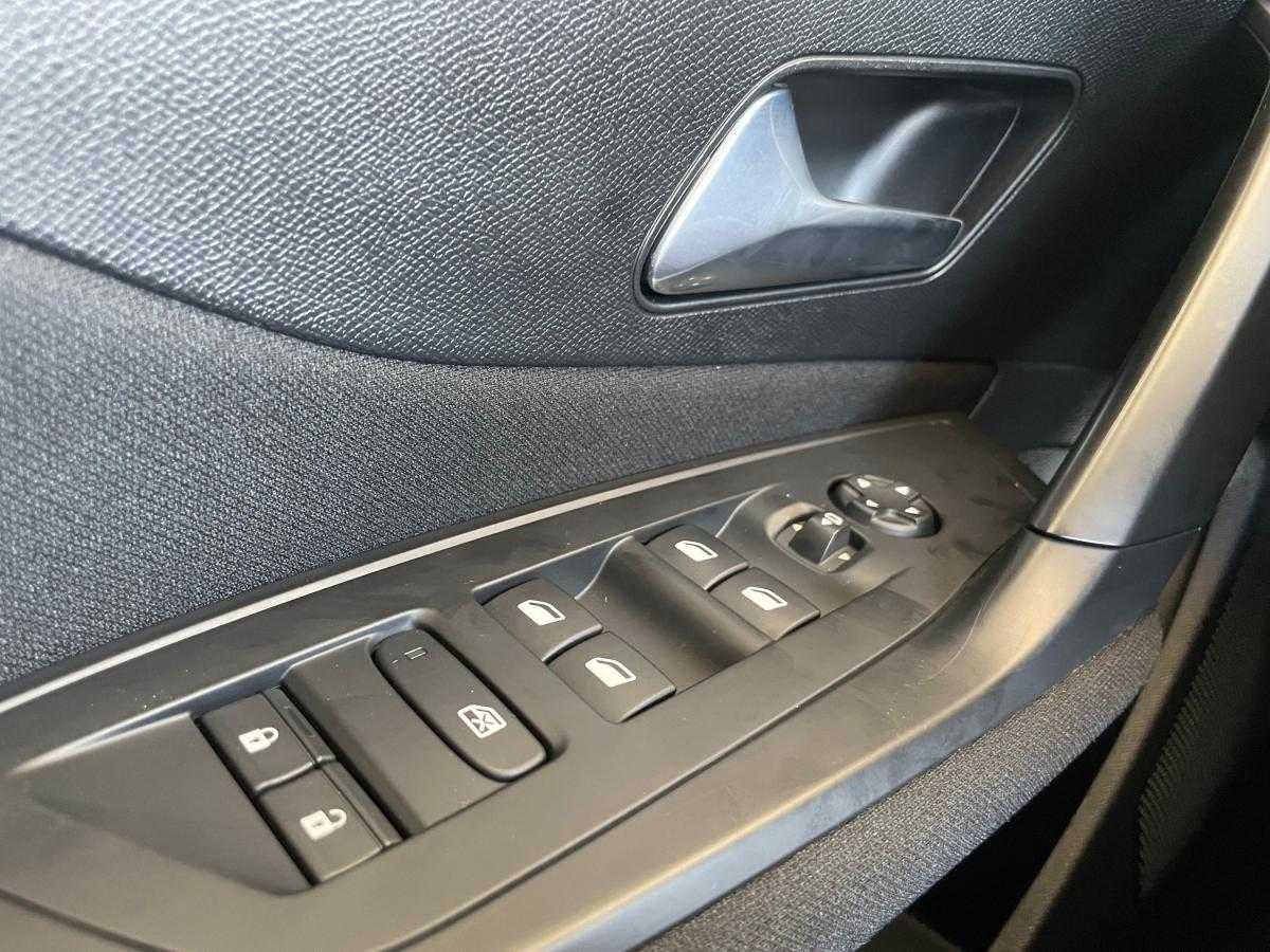 peugeot-308-sw-2024-gasolina-1199cc