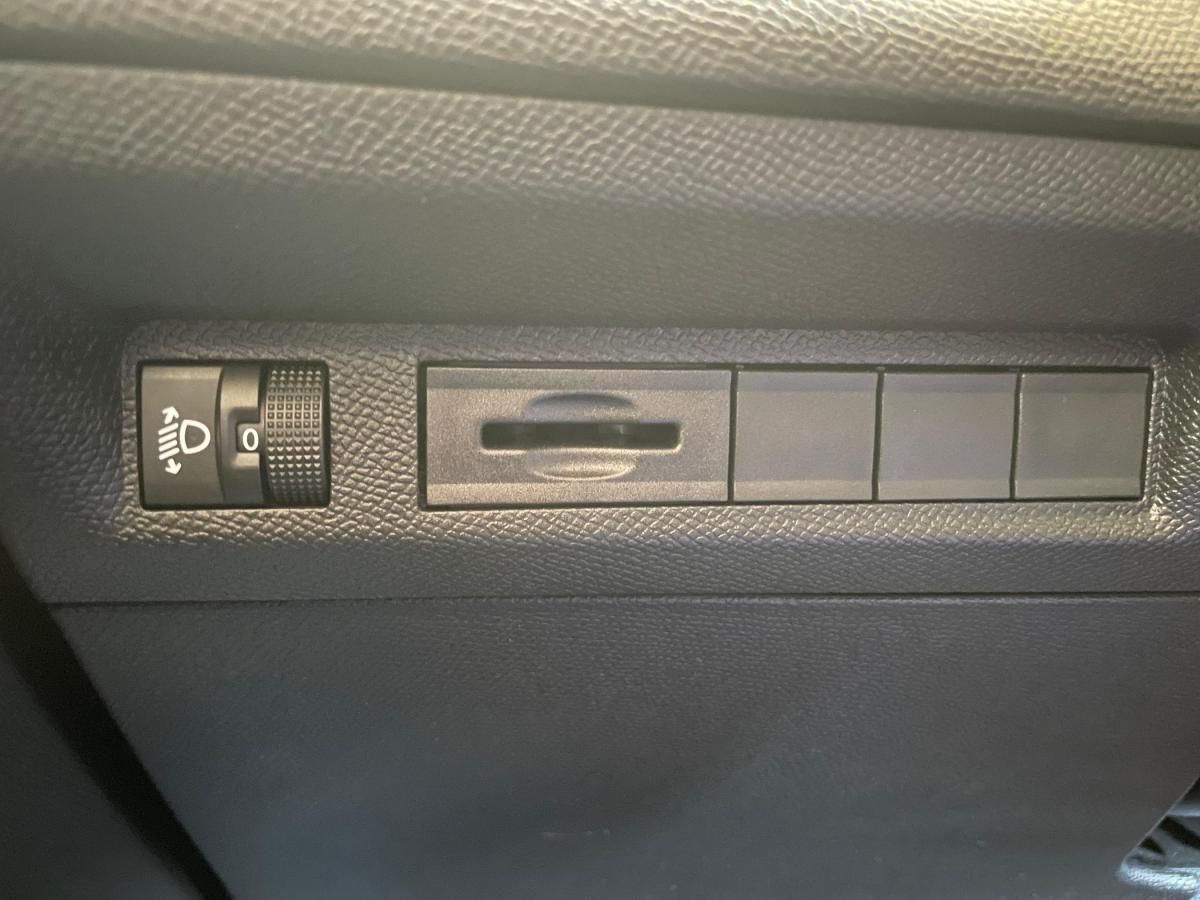 peugeot-308-sw-2024-gasolina-1199cc