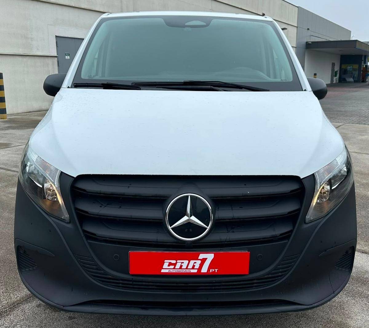 mercedes-benz-vito-2025-diesel-1950cc