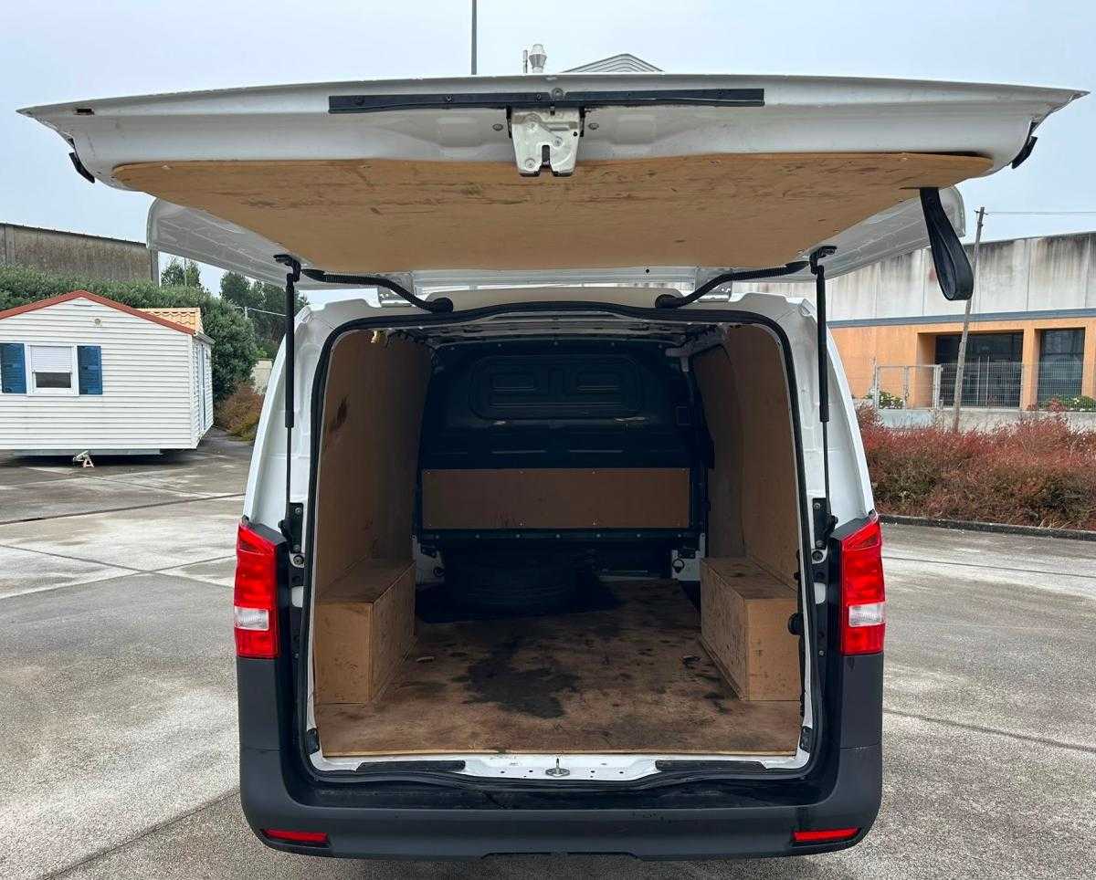 mercedes-benz-vito-2025-diesel-1950cc