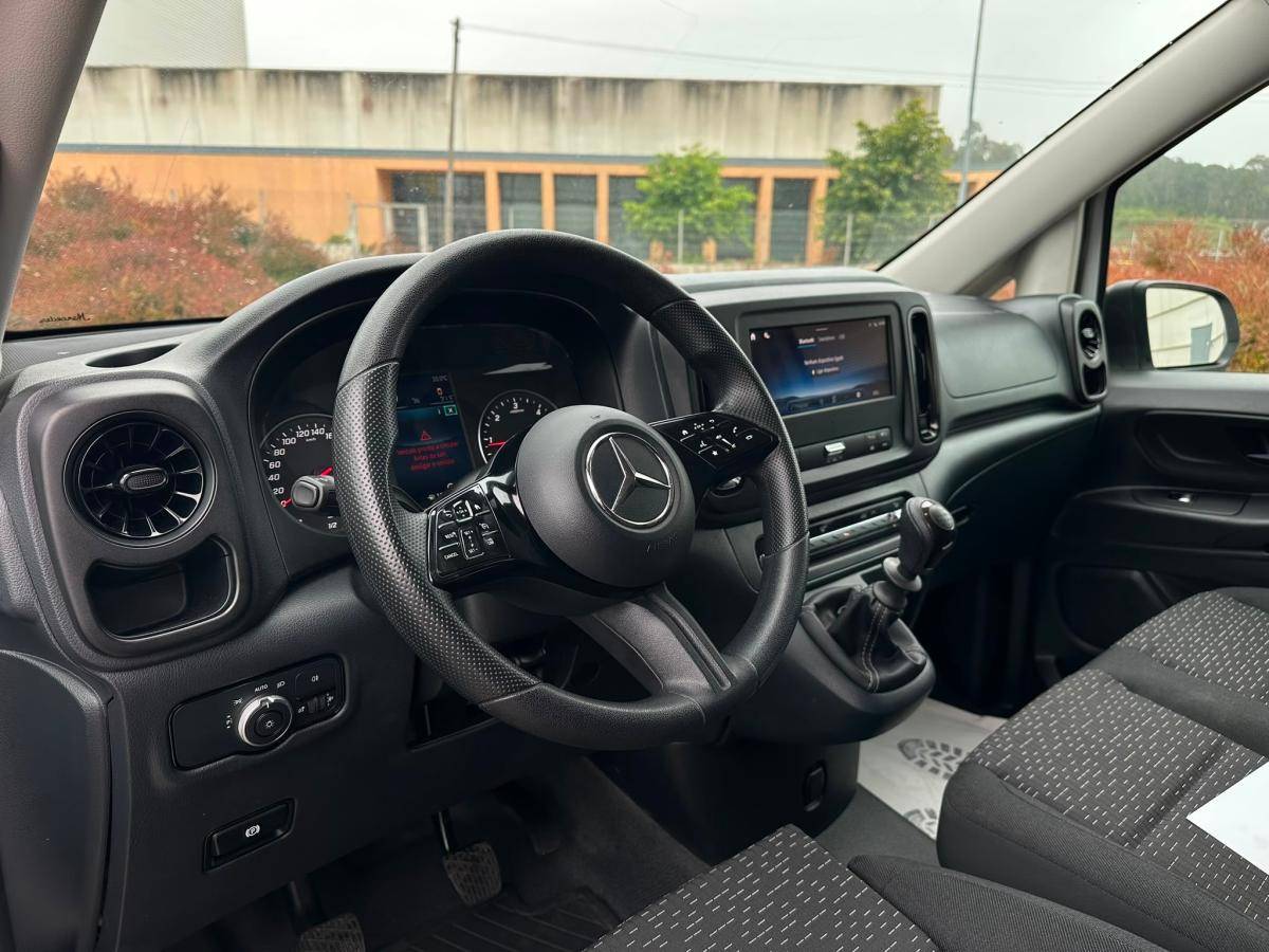 mercedes-benz-vito-2025-diesel-1950cc