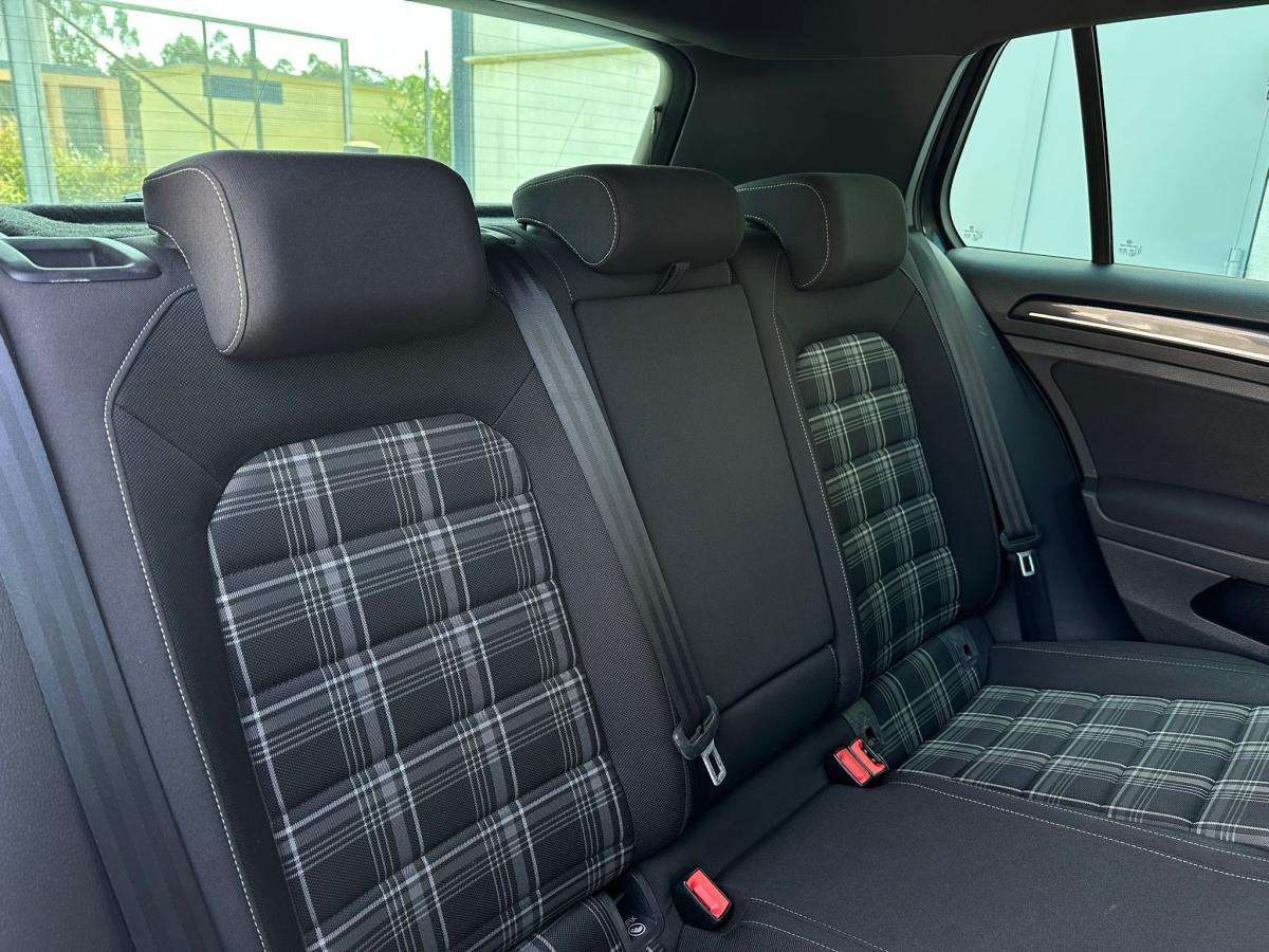volkswagen-golf-2017-diesel-1968cc