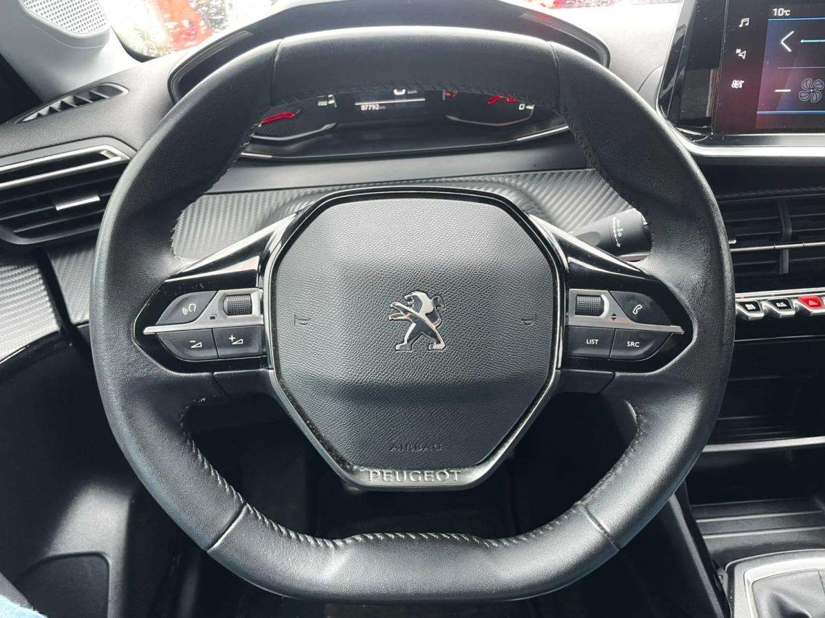 peugeot-208-2023-gasolina-1199cc