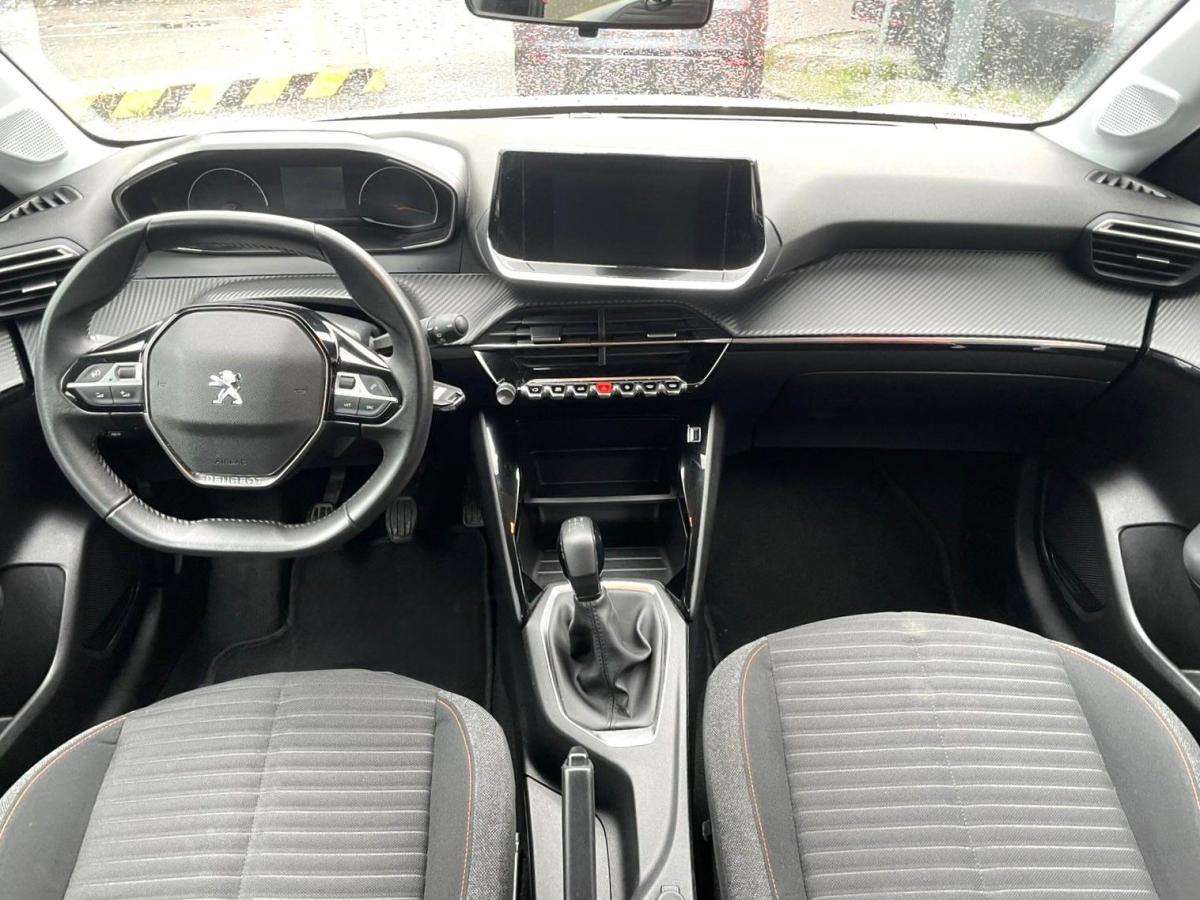 peugeot-208-2023-gasolina-1199cc