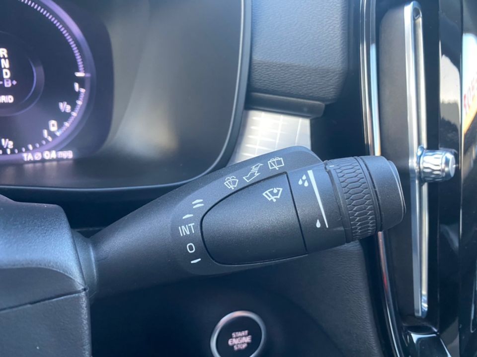 volvo-xc40-2021-hibrido-a-gasolina-1477cc