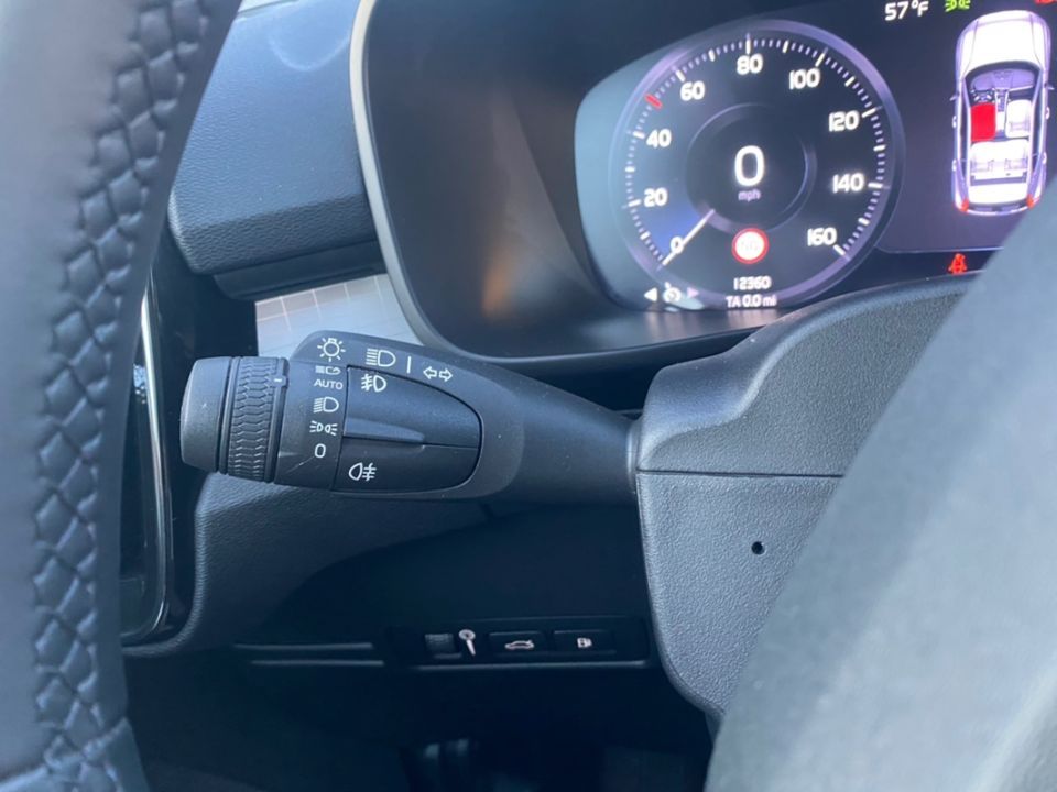 volvo-xc40-2021-hibrido-a-gasolina-1477cc