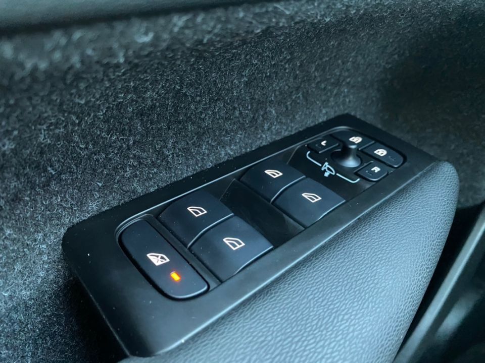 volvo-xc40-2021-hibrido-a-gasolina-1477cc