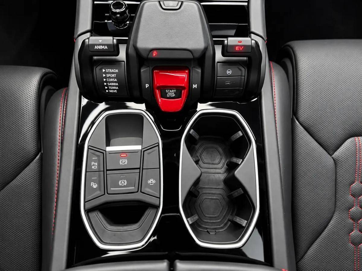 lamborghini-urus-2026-hibrido-a-gasolina-3996cc