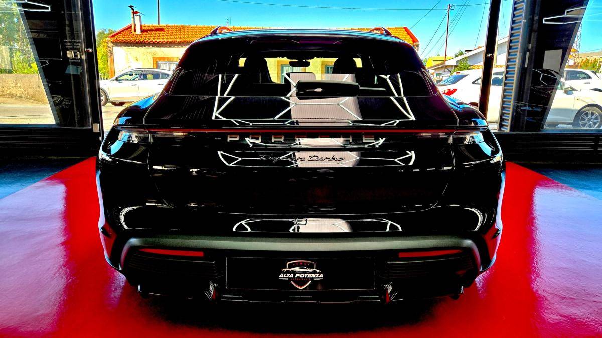 porsche-taycan-2021-eletrico-0cc