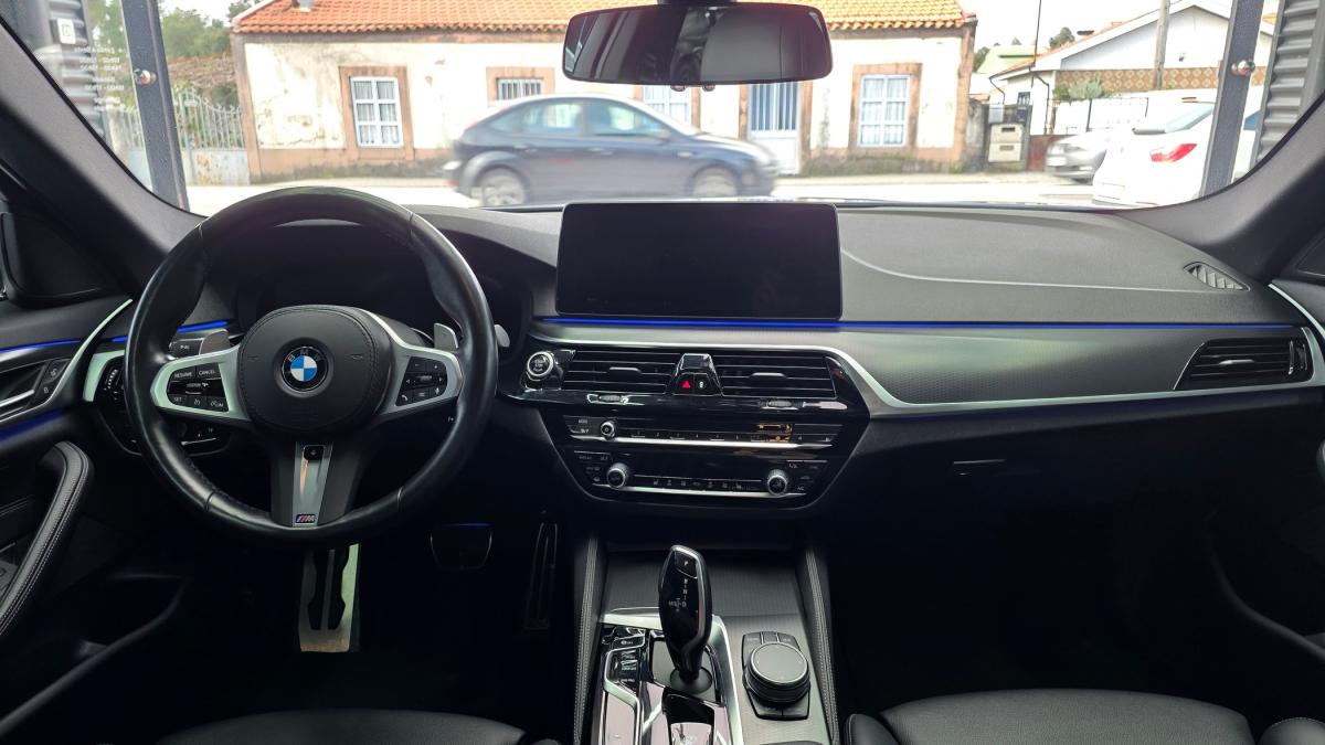 bmw-serie-5-2023-diesel-1995cc