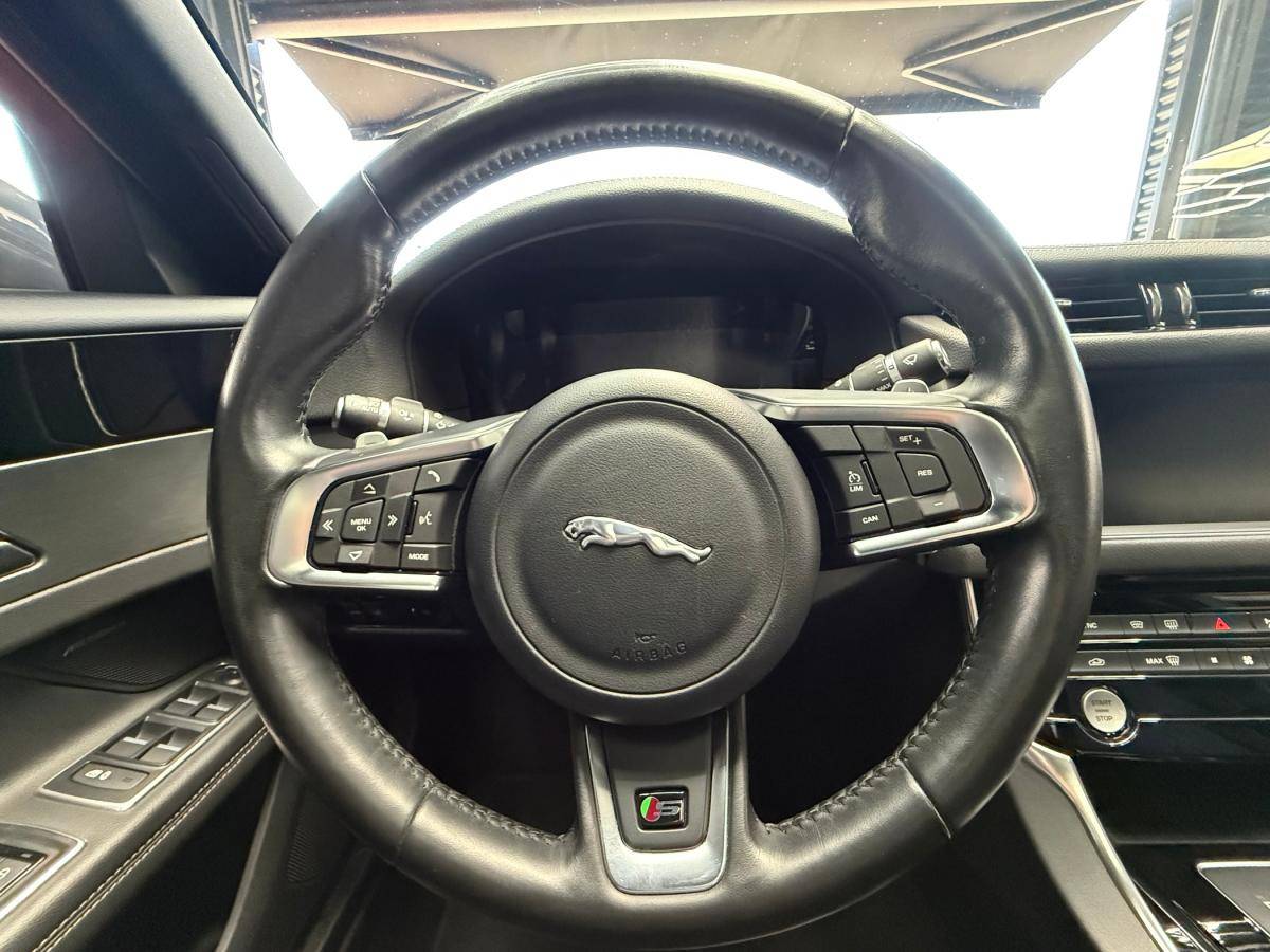 jaguar-xf-2018-diesel-2993cc