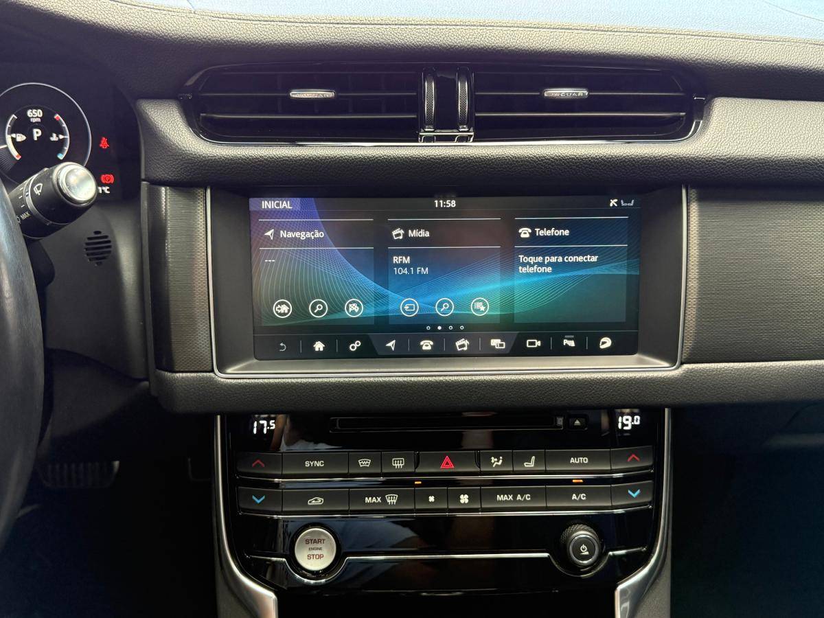 jaguar-xf-2018-diesel-2993cc