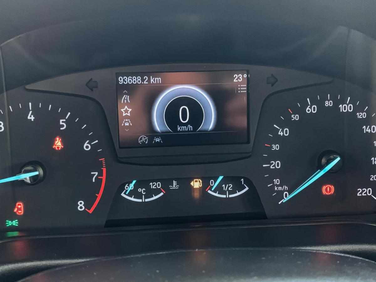 ford-fiesta-1-1-2019-gasolina-1084cc