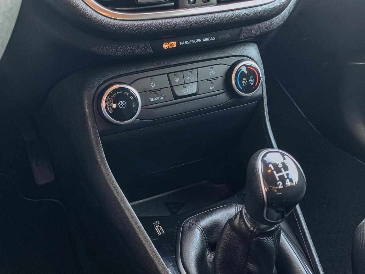 ford-fiesta-1-1-2019-gasolina-1084cc