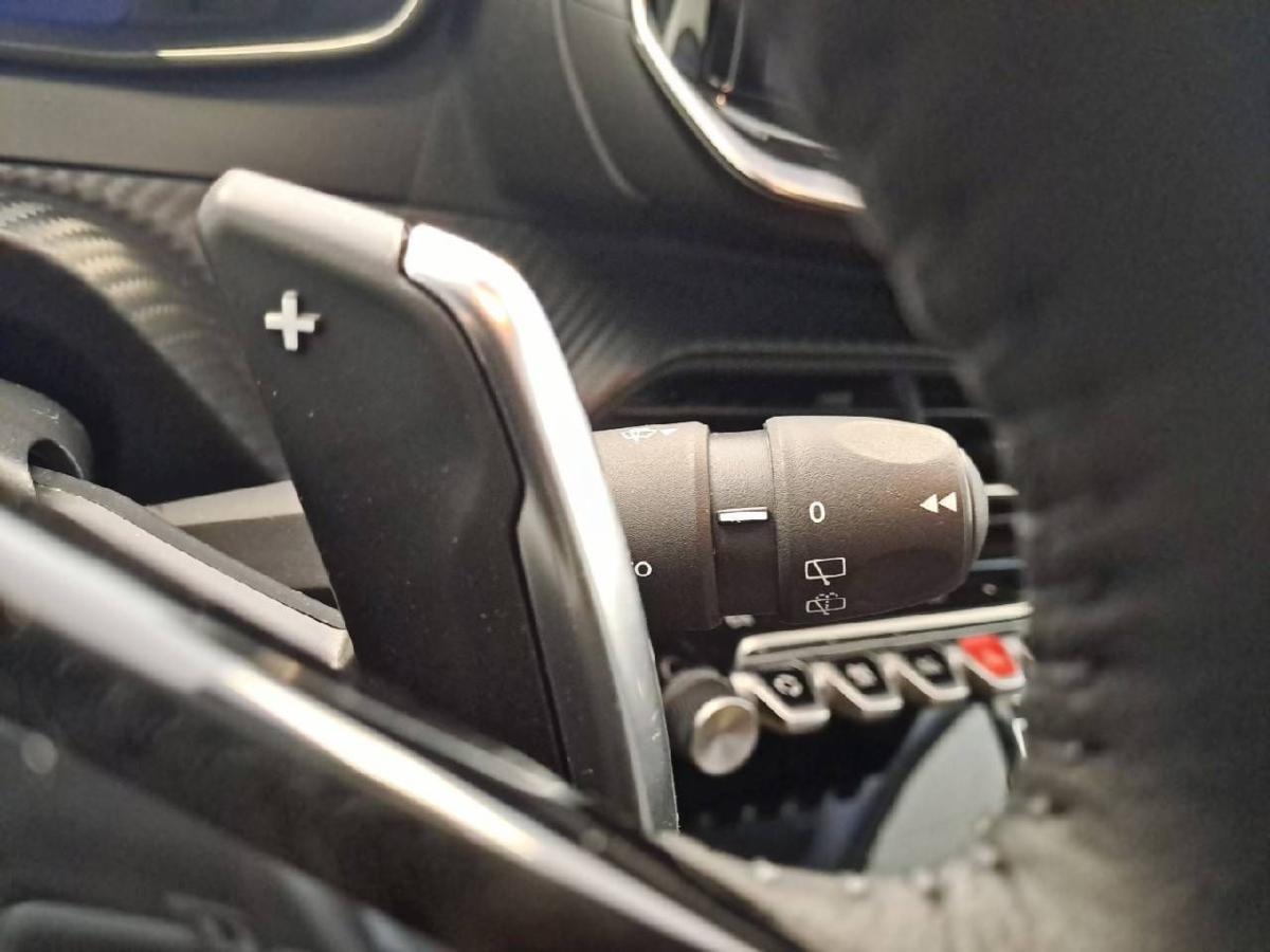 peugeot-208-2025-gasolina-1199cc