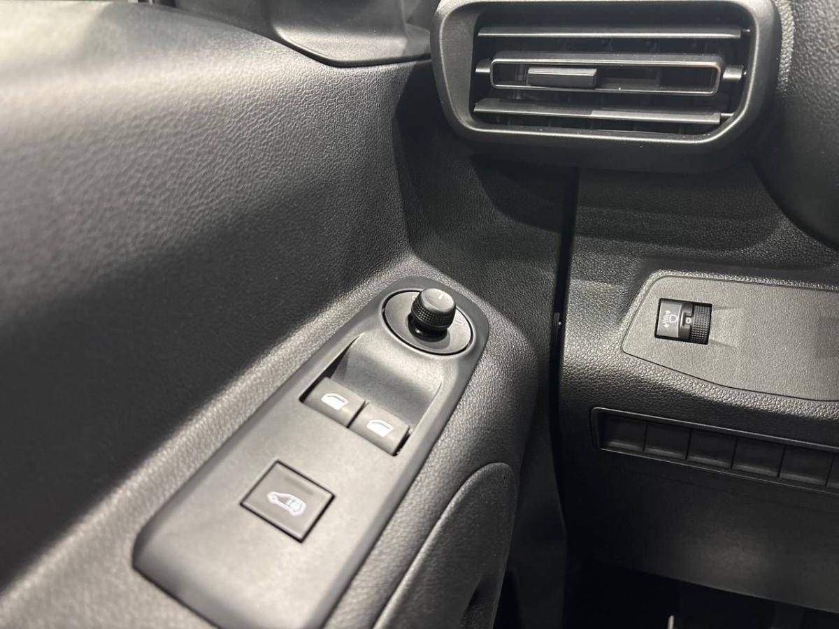 citroen-berlingo-2025-diesel-1499cc