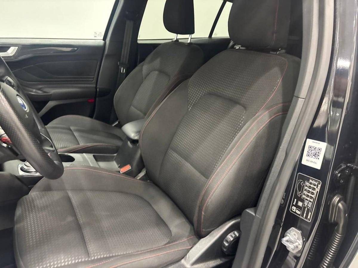 ford-focus-2023-diesel-1499cc