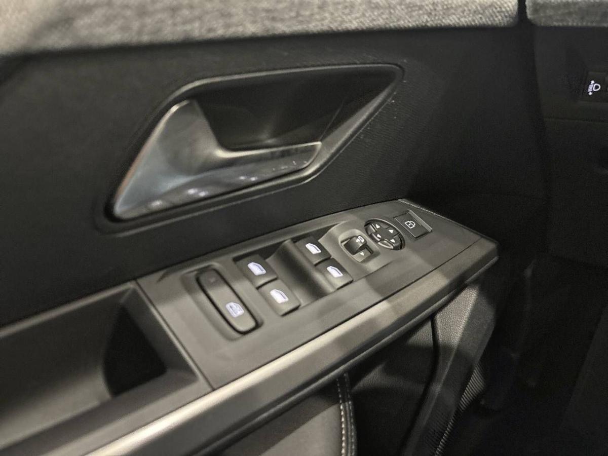 peugeot-3008-2024-gasolina-1199cc