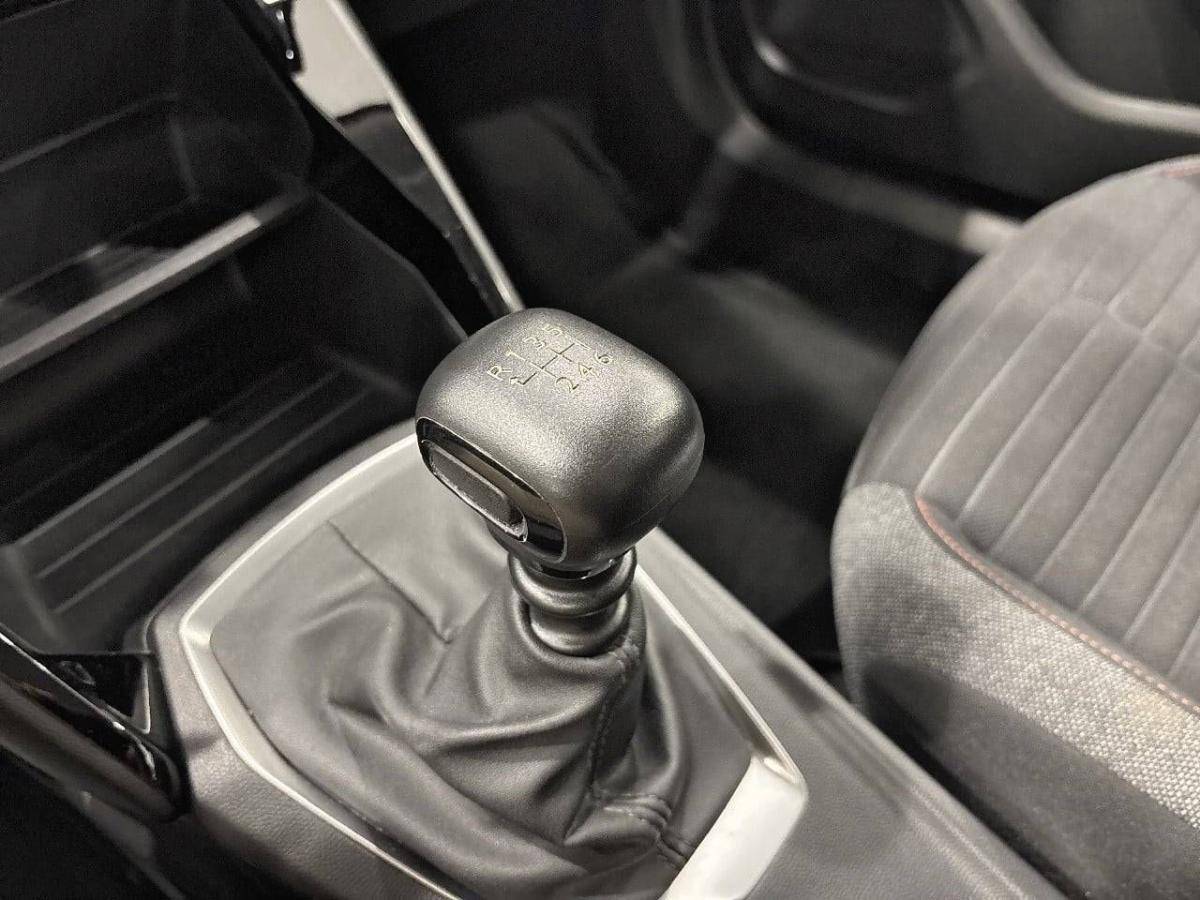 peugeot-2008-2020-gasolina-1199cc