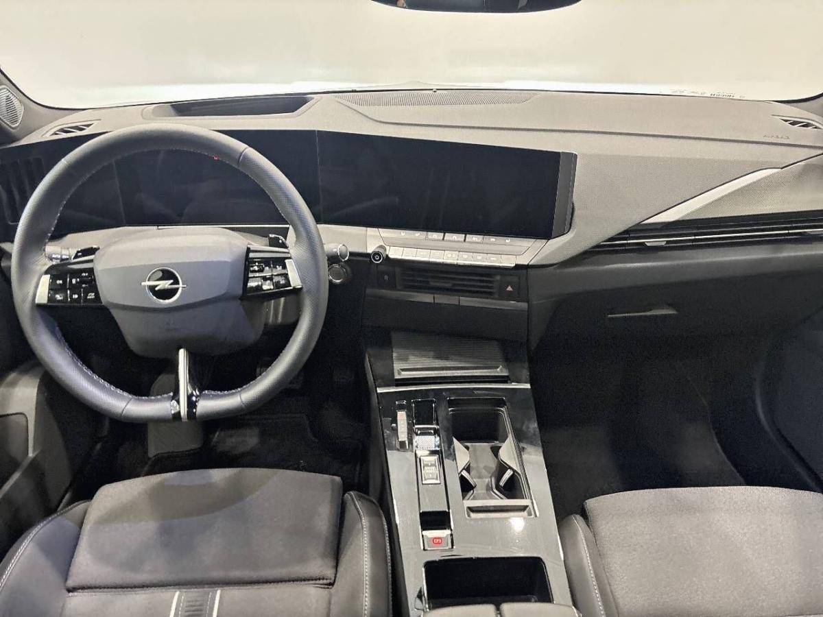 opel-astra-2025-gasolina-1199cc